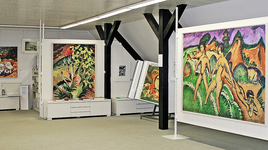 Ernst Ludwig Kirchner Dokumentation im Obergeschoss der Stadtbücherei Fehmarn