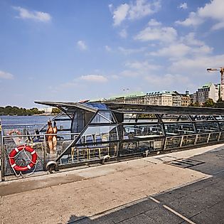 Kanalfahrt um die Alster