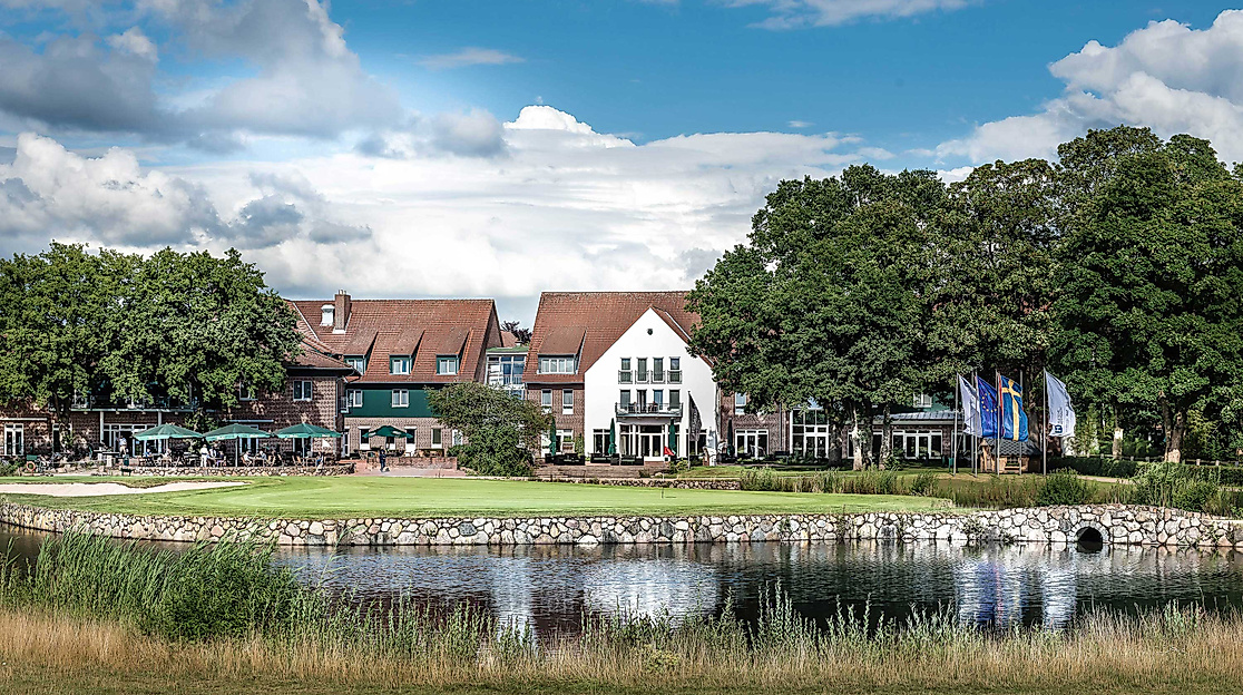 restaurant-lemsahler_aussenansicht_c-steigenberger-hotel-treudelberg_1