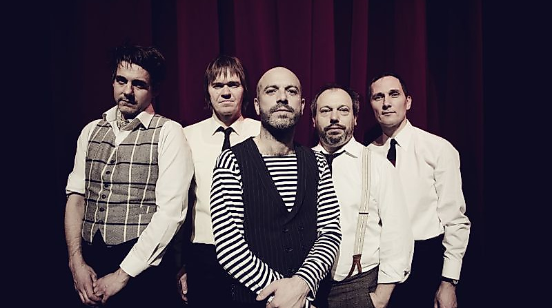 Jan Plewka und Schwarz- Rote Heilsarmee