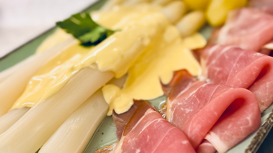 Spargelzeit im Stover Strandgut