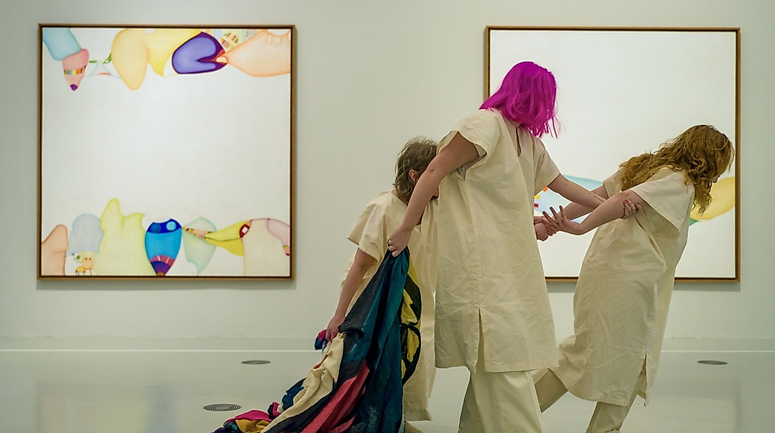 Performance: BACKSTAGE »Pink Feeling Blue«