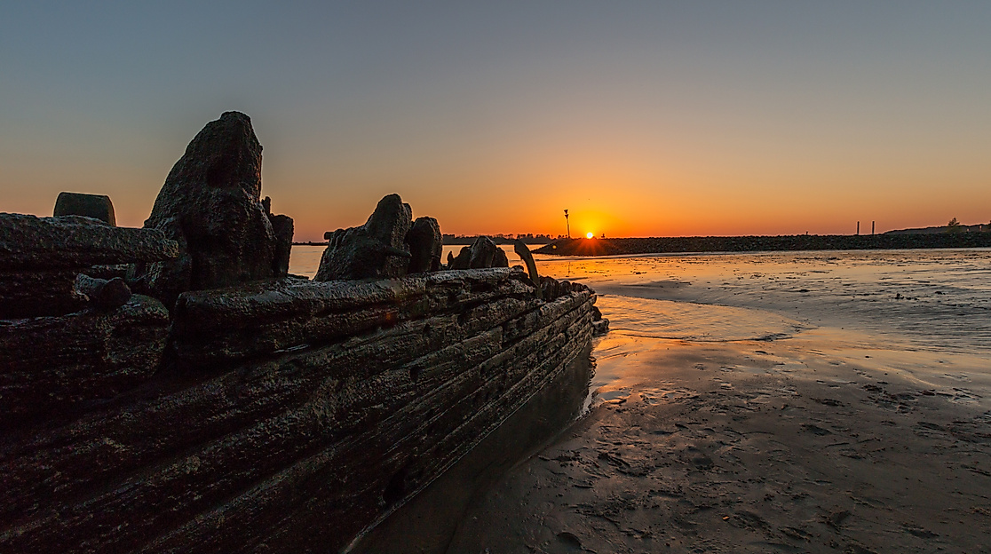 schiffswracks_blankenese_c-karsten-bergmann-auf-pixabay