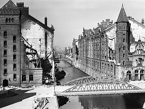 Ruinen der Blöcke L und D in der Speicherstadt Hamburg, Foto Archiv Speicherstadtmuseum