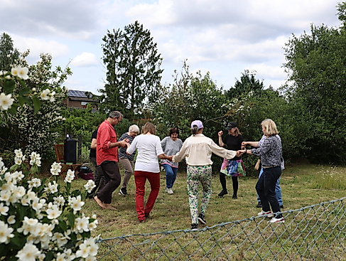 Workshop "Kreistänze aus aller Welt" mit Ebba Käse