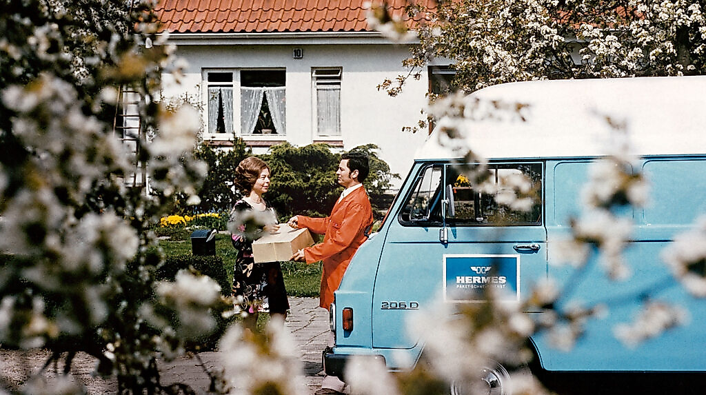 web_1920x1280_Paketzustellung-in-den-1970er-Jahren-Foto-Hermes-2-1024x683