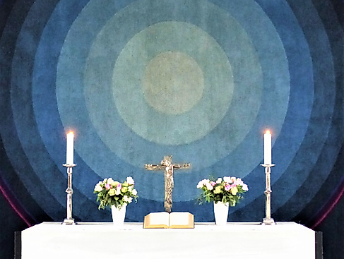 Altar der Vicelinkirche