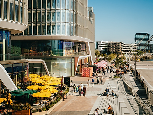 westfield-hamburg-uberseequartier_waterfront-pesca_ceichert-media