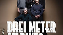 Drei Meter Feldweg
