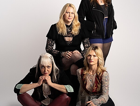 Black Sabbitch - die rein weibliche Powerband, die als beliebteste Black Sabbath-Tribute-Band der Welt gefeiert wird aus Los Angeles
