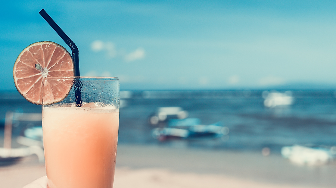 cocktail_c_artem-beliaikin-unsplash