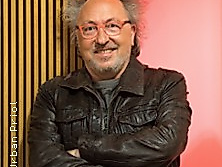 Urban Priol - Im Fluss. Täglich quellfrisch, immer aktuell!