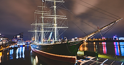 Rickmer Rickmers Nachtaufnahme