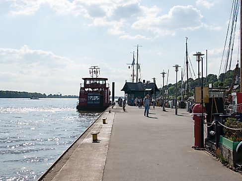 Anleger Museumshafen Oevelgönne