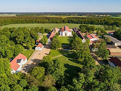 Führung über das Landgestüt Redefin - Erleben Sie das Landgestüt Redefin bei einer geführten Besichtigung (BK)