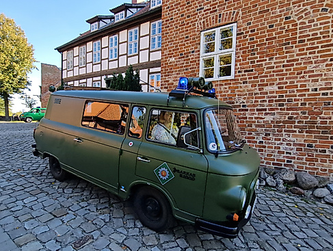 Tag der offenen Tür am Tag der deutschen Einheit auf Burg Bodenteich