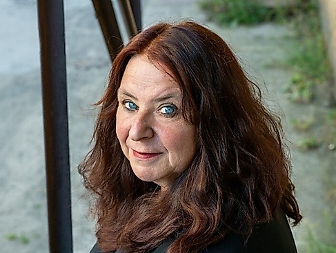 SCHWEBENDE LASTEN – Lesung mit Annett Gröschner