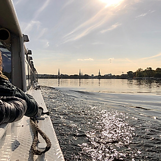 Kanalfahrt um die Alster