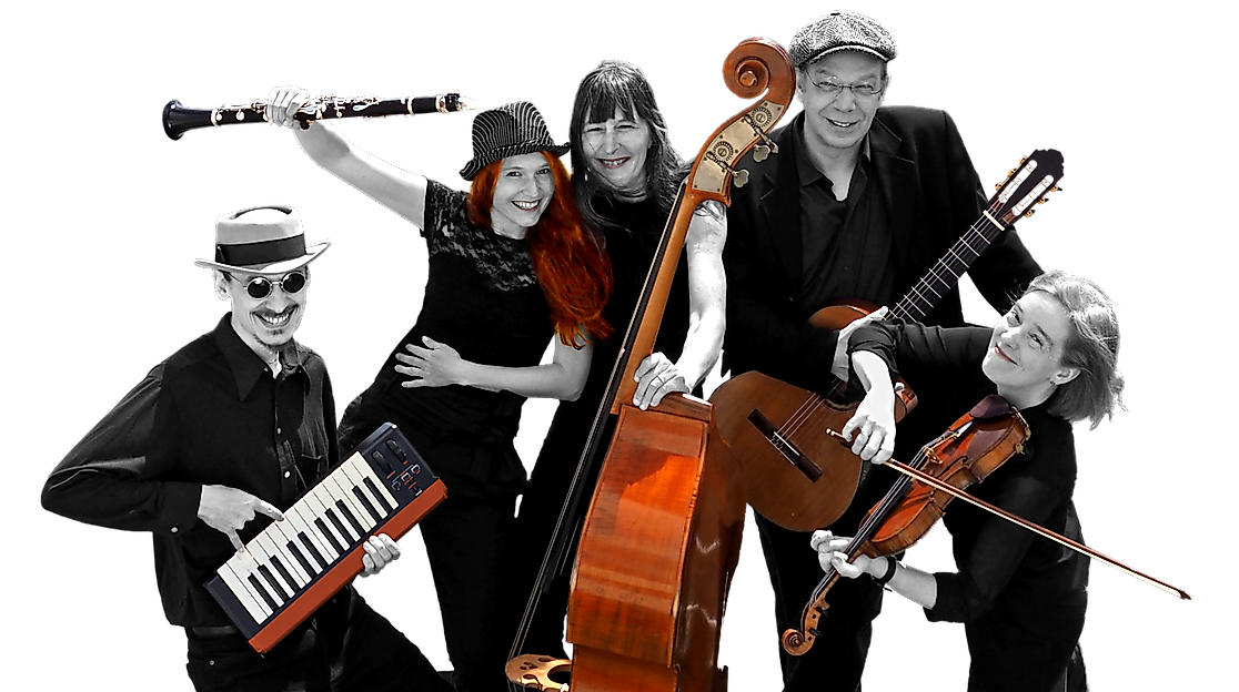 Fröhliche Musikgruppe mit Instrumenten