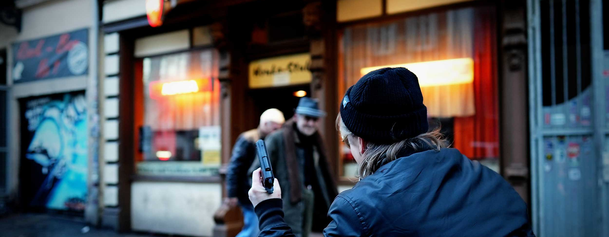 ueberfall-auf-passanten-vorm-goldenen-handschuh-c-st-pauli-office
