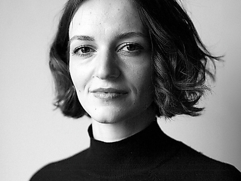 Jehona Kicaj - Portrait - SW