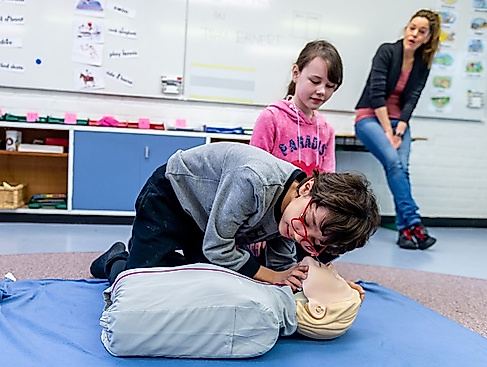 Für Schulklassen: Leben retten lernen!