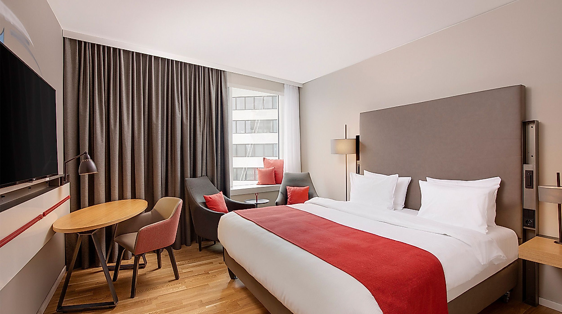 Hotel Holiday Inn Hamburg City Nord: Doppelzimmer Kingsizebed