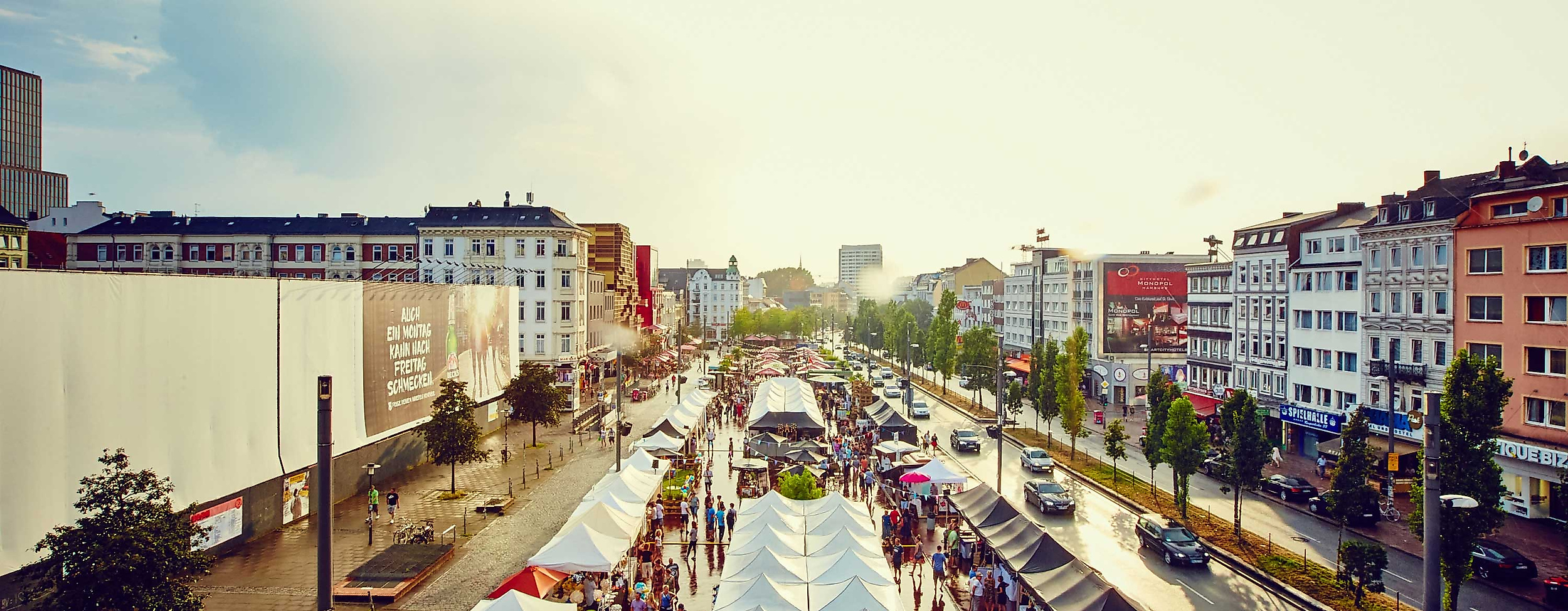 Spielbudenplatz