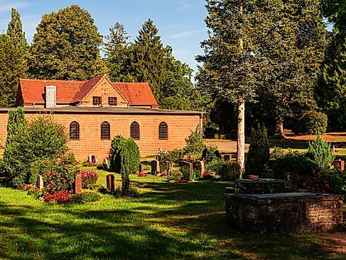 Alter Friedhof mit Kapelle
