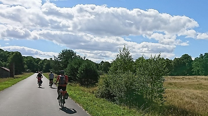Volksradfahren über den Truppenübungsplatz Munster