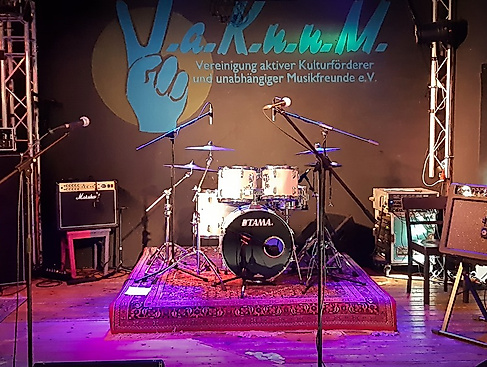 Open Stage