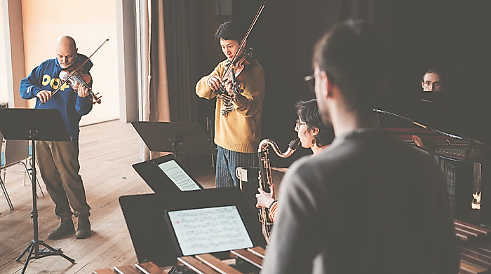 MW26_10_In_C_700x420