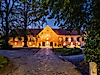 poi-hotel-breitenburg-hausfront_abendfoto-a.haug-web-2500x1500