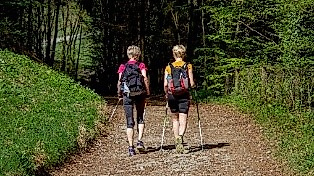 26-06-29-nordic-walking-pixabay