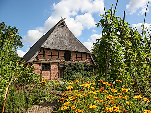 Brümmerhofgarten im Museumsdorf Hösseringen