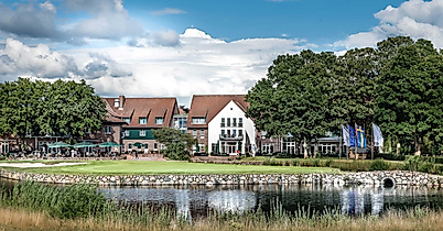 restaurant-lemsahler_aussenansicht_c-steigenberger-hotel-treudelberg_1