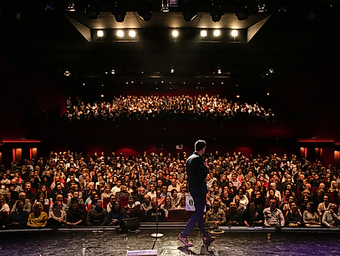 KDK Stand Up - Elbphilharmonie