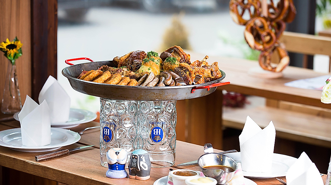 hofbraeu-wirtshaus-am-speersort_bayrische-delikatessen_c-2020_hofbraeu-wirtshaus