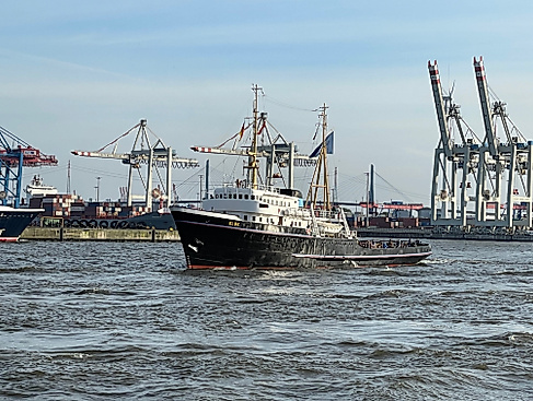 Hochseeschlepper Elbe