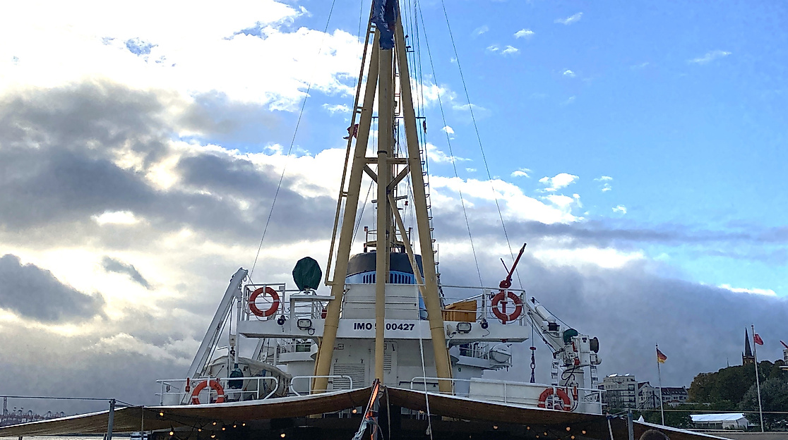 hochseeschlepper-elbe-deck