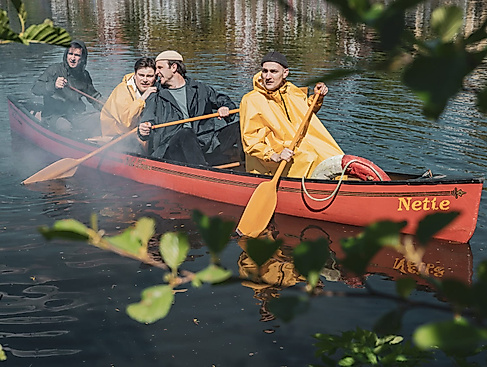 Veer Lüüd in’n Nevel – Reif für die Insel