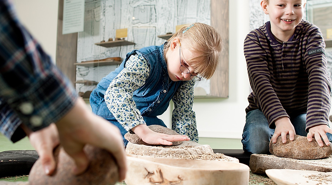 zeiTTor - Mehl mahlen