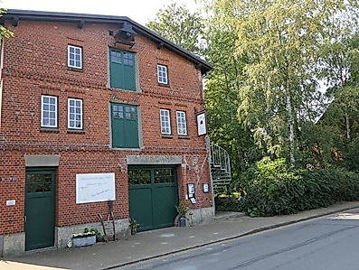 Kulturmuehle_Osten_Aussenansicht_Vorderseite_Osten_BR_SG_Hemmoor_web