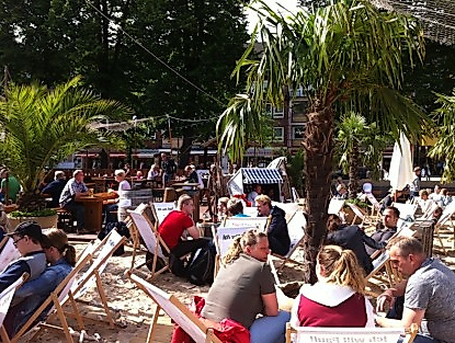 Hamburger Beachclub Like Ice and Sunshine