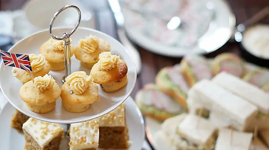 Tea Time - Königliche Auszeit mit Gurkensandwiches, Scones und Earl Grey - Kulturhaus Wilster