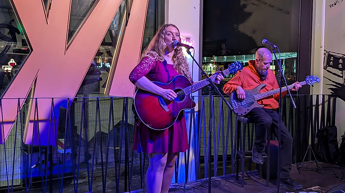 24h Stelle - Kati`s Basement - Singer/Songwriter