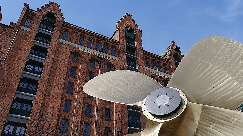 Kaispeicher und Schraube gross