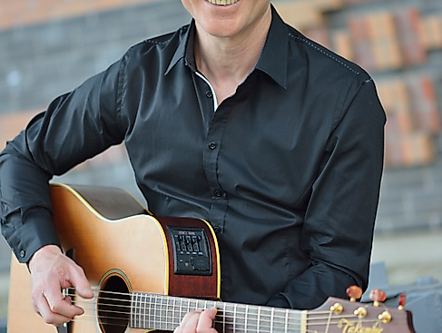 Thomas Melzer -live- Pressephoto Kran smile (1)