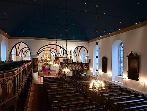Osternacht mit Taufen und Abendmahl