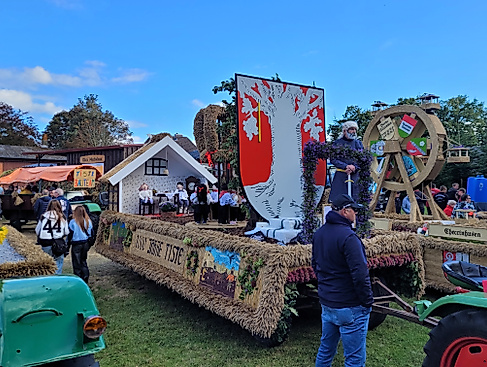 Erntedankfest mit Herbstmarkt in Sittensen